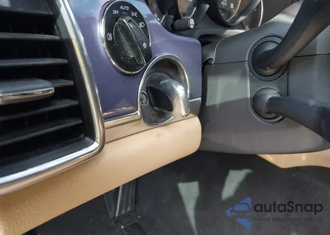 2013 Porsche Panamera 4 z USA, uszkodzony, nr VIN WP0AA2A75DL016658